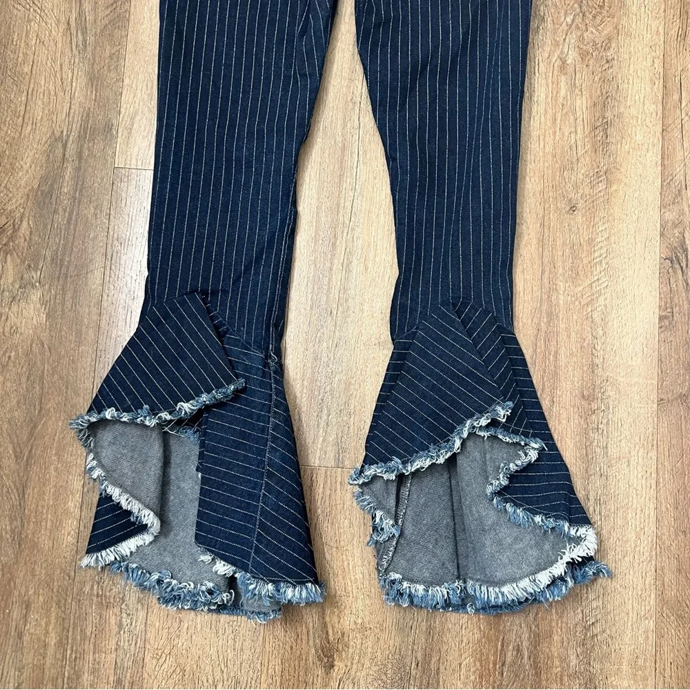Citizen Of Humanity Drew Flounce High Rise Jeans Blue Pinstripe‎ Flare Size 24
